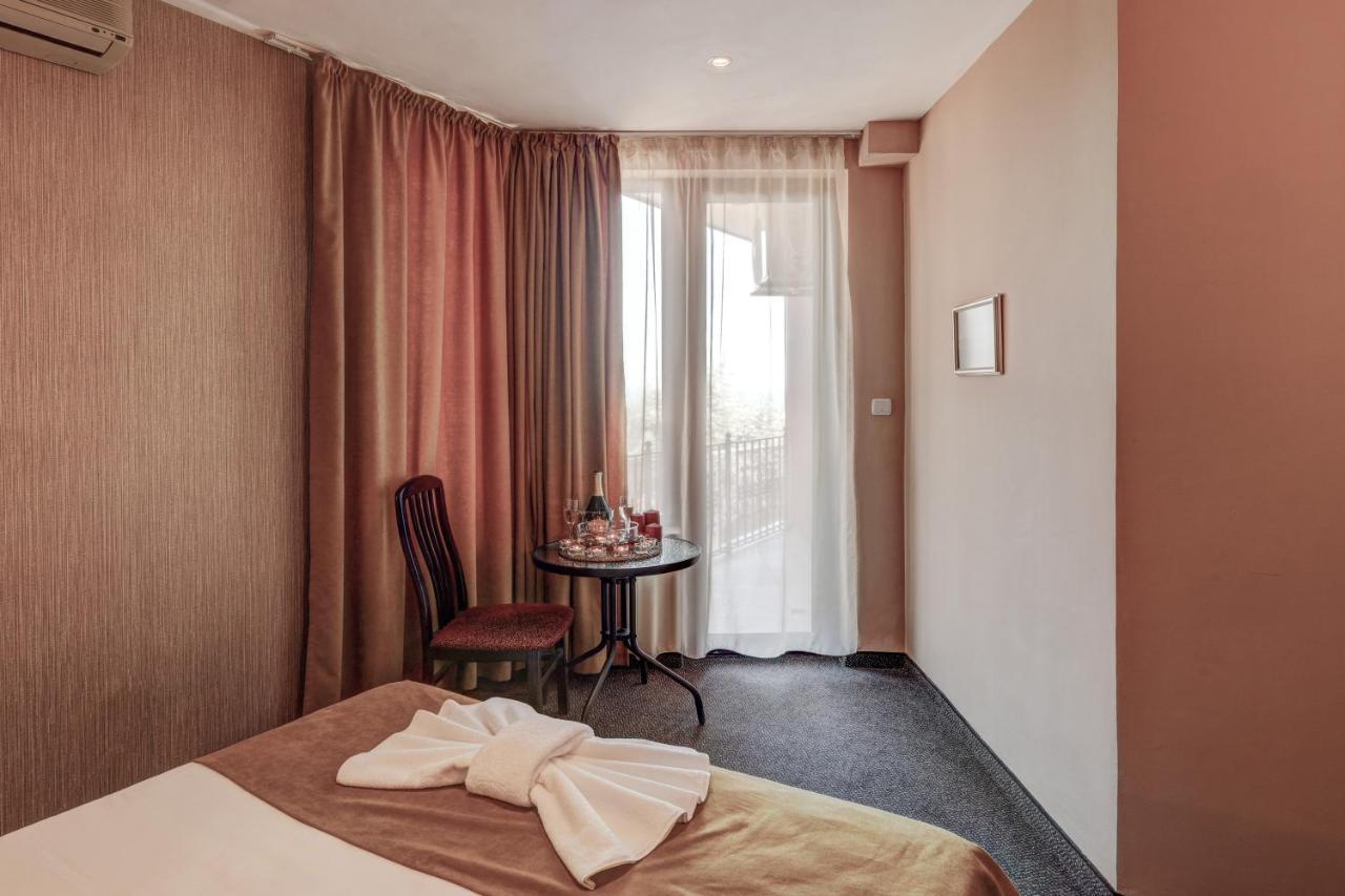 Ellinis Hotel فارنا المظهر الخارجي الصورة