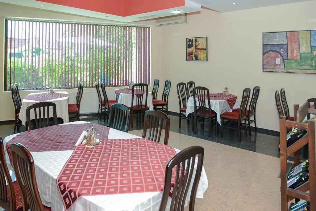 Ellinis Hotel فارنا المظهر الخارجي الصورة