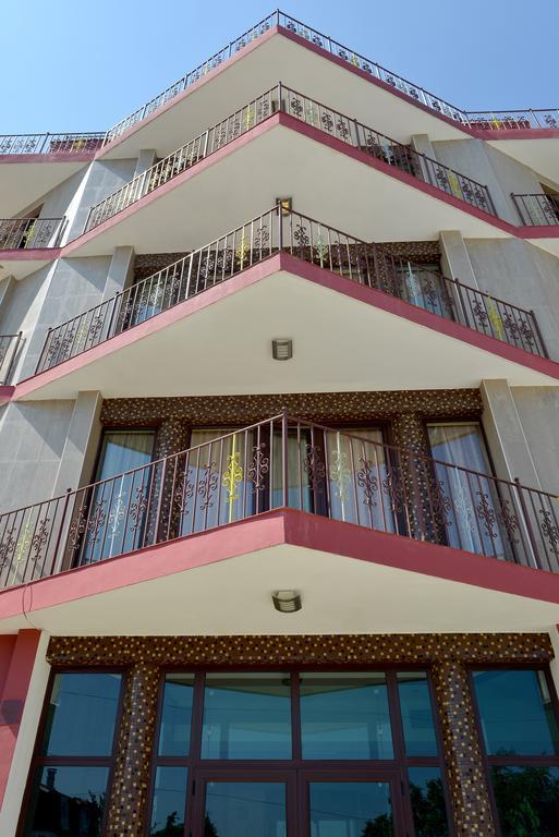 Ellinis Hotel فارنا المظهر الخارجي الصورة